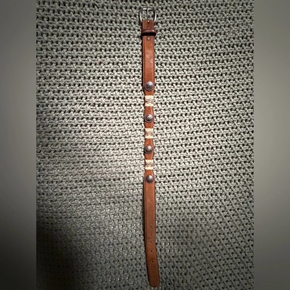 Vintage Kids Tony Lama Western style Leather Belt With Silver Medallions Size 22